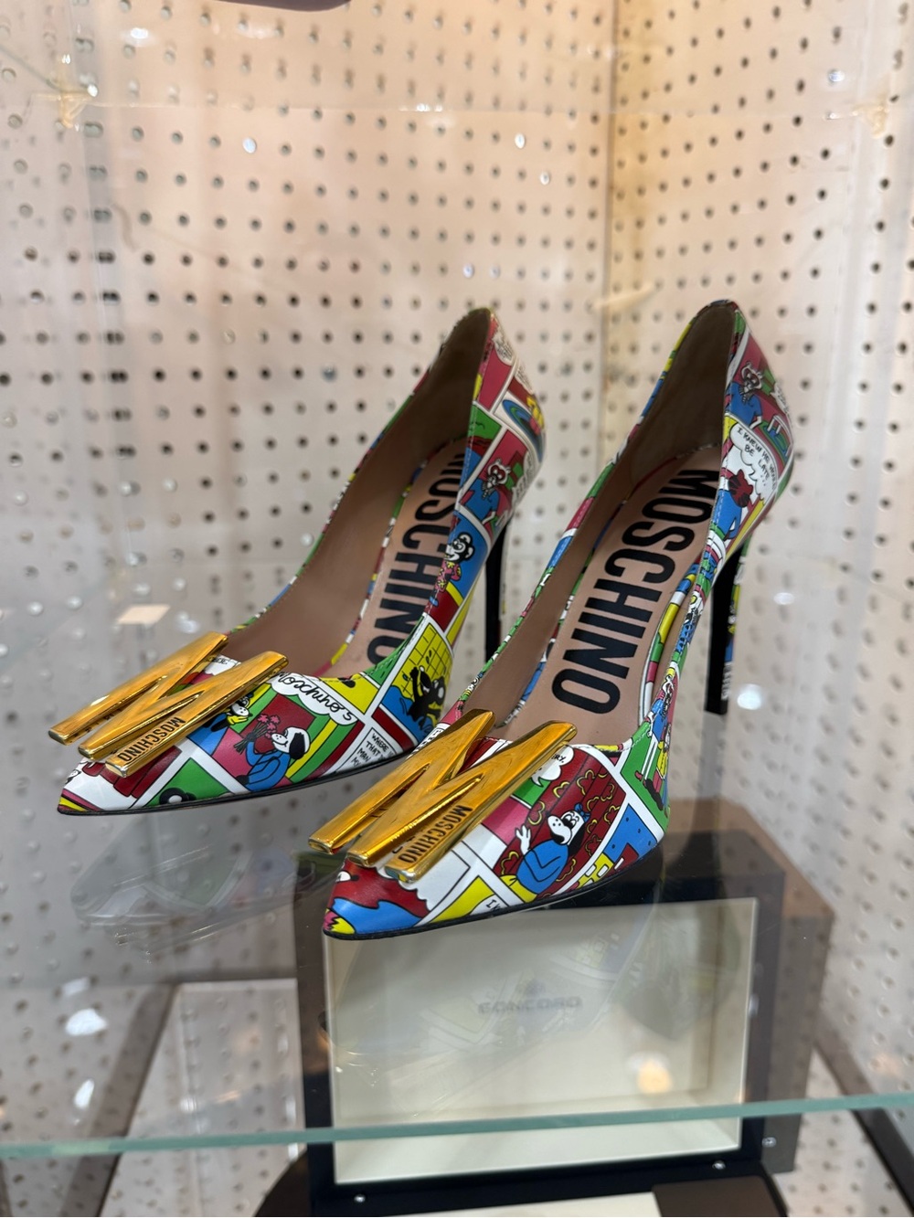 MOSCHINO Comic-print Leather Heels Rare size 35 NWT Made In Italy MSRP $1499